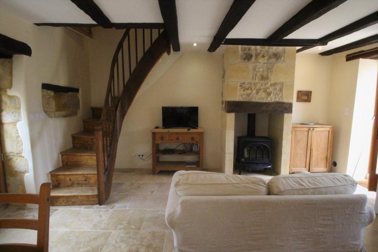 Joli Gite Pour 5 Personnes : Chez Cherrie Saint-Julien-de-Lampon Exteriör bild