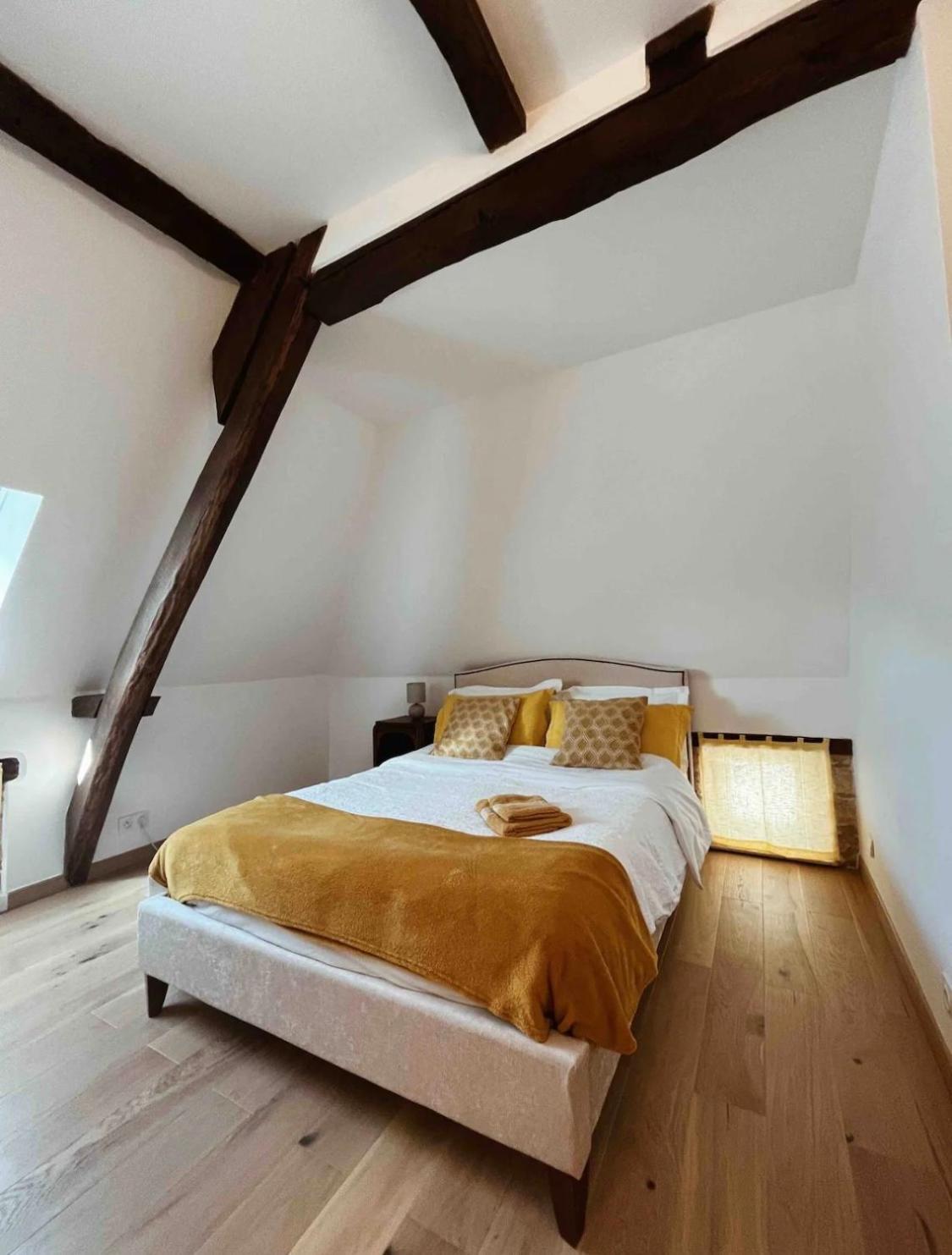 Joli Gite Pour 5 Personnes : Chez Cherrie Saint-Julien-de-Lampon Exteriör bild